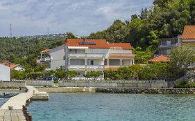B&B Apartments & Rooms Vidas